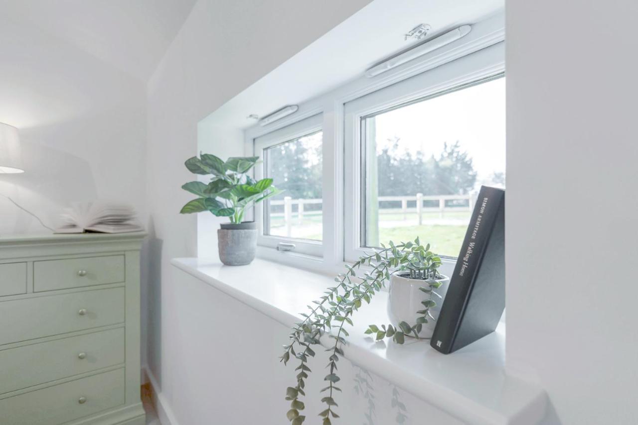 Rural 2-Bed Home Near Snetterton Larling Ngoại thất bức ảnh